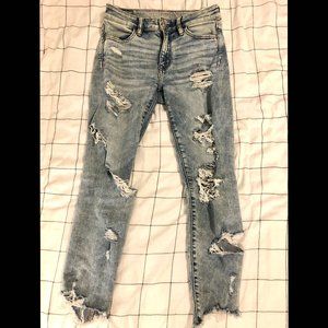 Super Ripped Mid-Rise Light Wash Jeggings